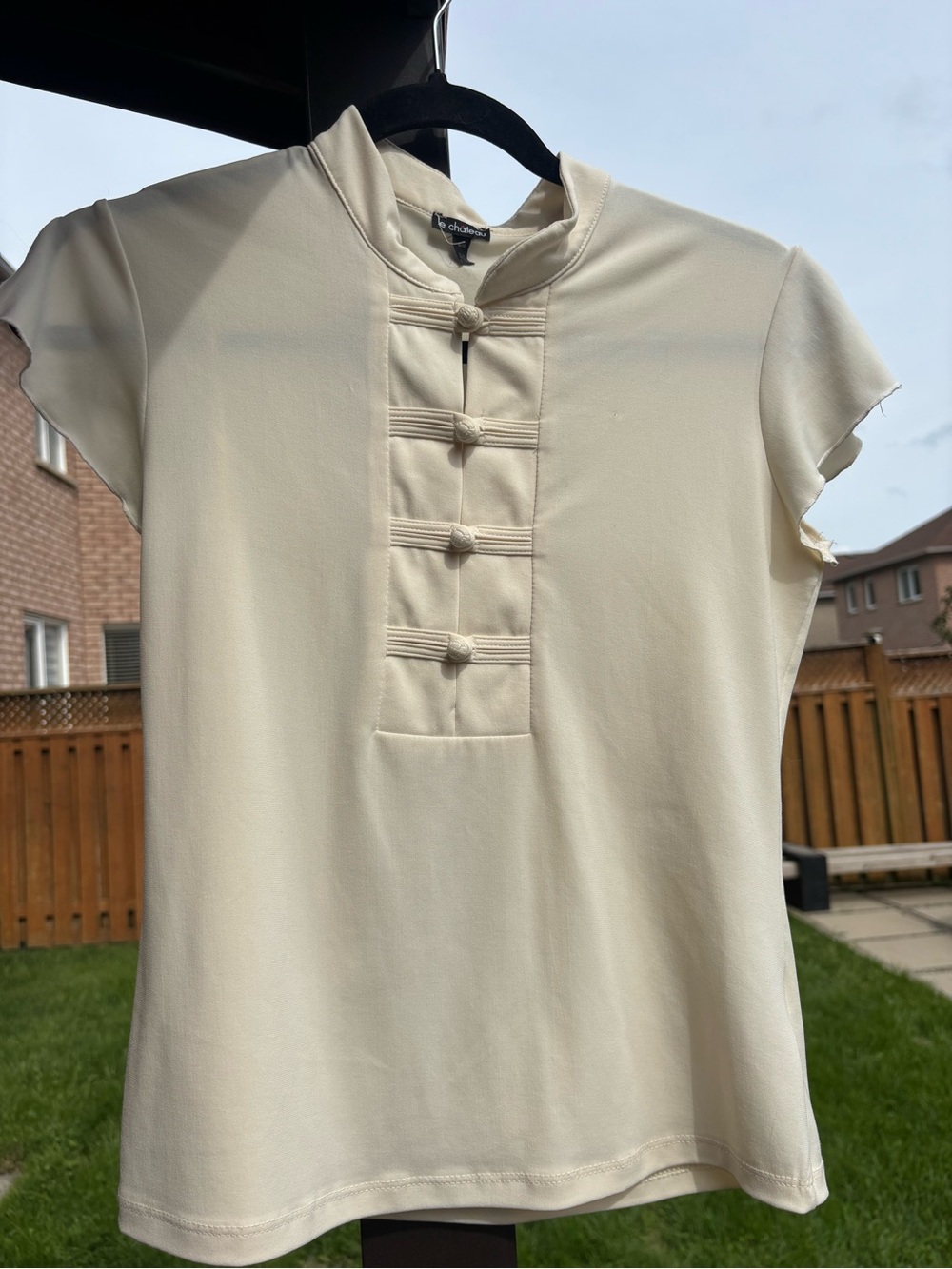 le chateau Cream Short-Sleeve Mandarin Collar Polo